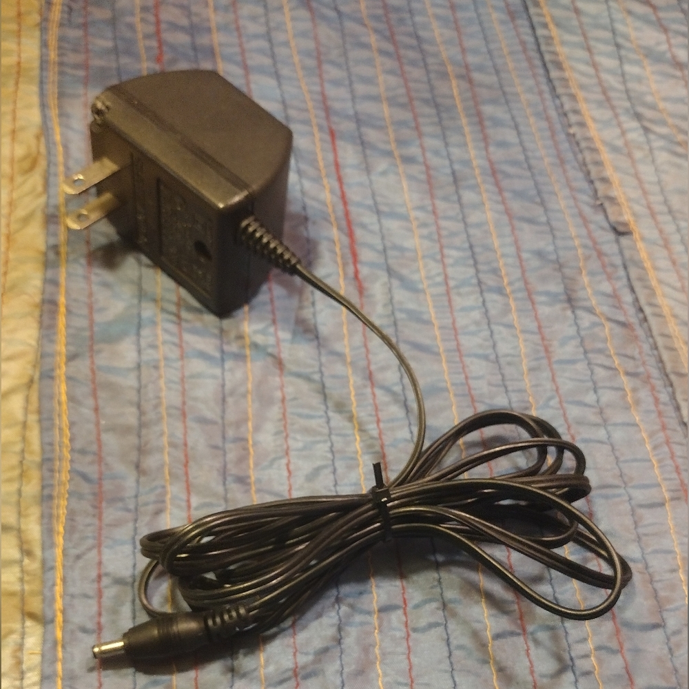 NOKIA ADAPTER MODEL ACP-7U